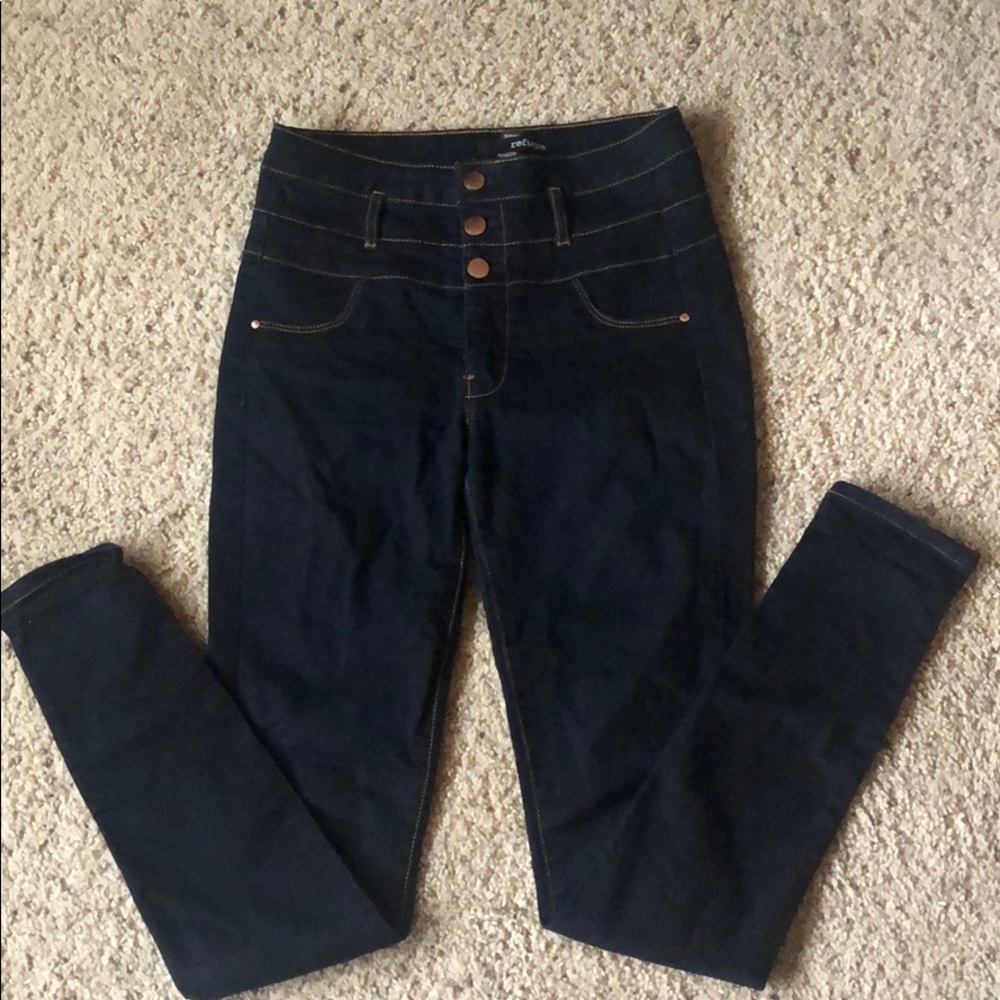 High wasted jeans